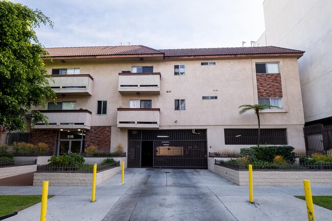 Berendo Apartments in Los Angeles, CA - Foto de edificio - Building Photo