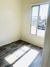 2329 Crenshaw Blvd in Los Angeles, CA - Building Photo - Building Photo
