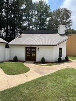 105 Golf Clb Rd in Oxford, MS - Building Photo