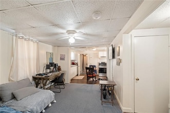 15 Thompson St in Warren, RI - Foto de edificio - Building Photo