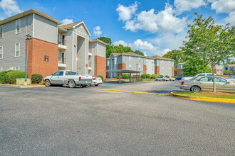 The Beacon in Auburn, AL - Foto de edificio - Building Photo