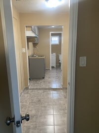 9627 Hickory St photo'