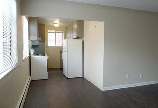 Admiral Apartments in Denver, CO - Foto de edificio - Building Photo