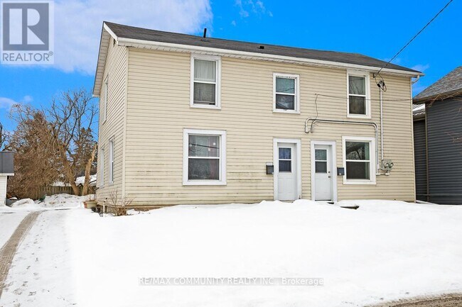 83 Moira St W in Belleville, ON - Building Photo - Building Photo