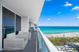 102 24th St, Unit 1704 in Miami Beach, FL - Foto de edificio - Building Photo