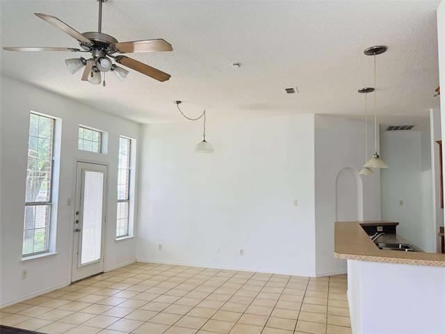 2512 Rushing Springs Dr in Fort Worth, TX - Building Photo - Building Photo