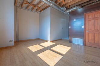 2504 S Blue Island Ave in Chicago, IL - Building Photo - Building Photo