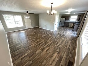4974 Bell Ave in Shelbyville, KY - Building Photo - Building Photo