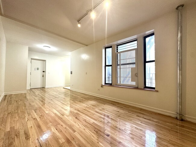610 W 150th St