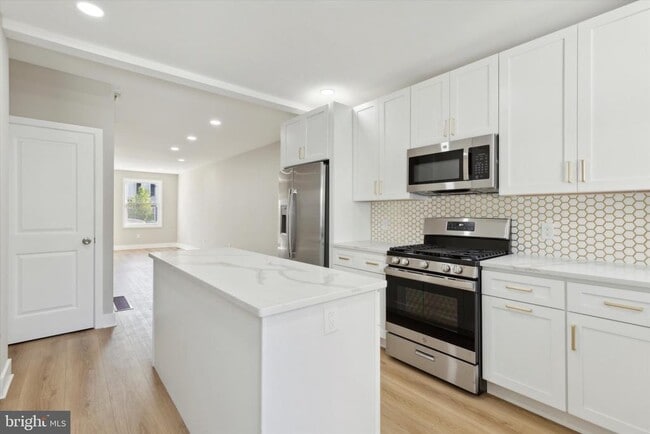 247 E 6th Ave in Conshohocken, PA - Building Photo - Building Photo