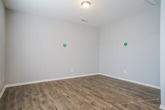 115 Oakdale Ave in Clayton, NC - Building Photo - Building Photo