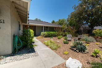 21561 Regnart Rd in Cupertino, CA - Building Photo - Building Photo