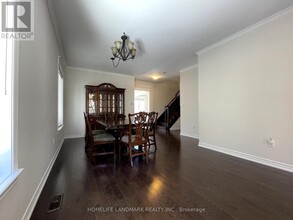 7 Plantain Ln in Richmond Hill, ON - Building Photo - Building Photo