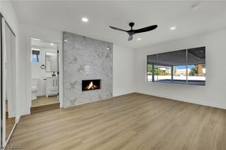 2325 Sombrero Dr in Las Vegas, NV - Building Photo - Building Photo