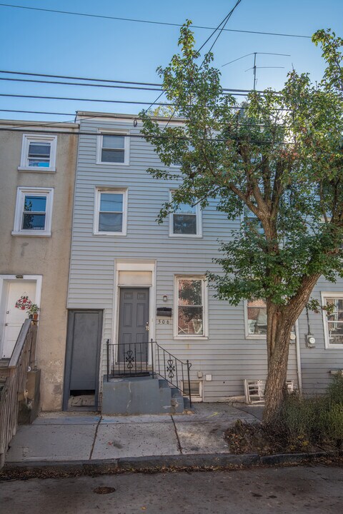 506 Cherry St in Norristown, PA - Foto de edificio