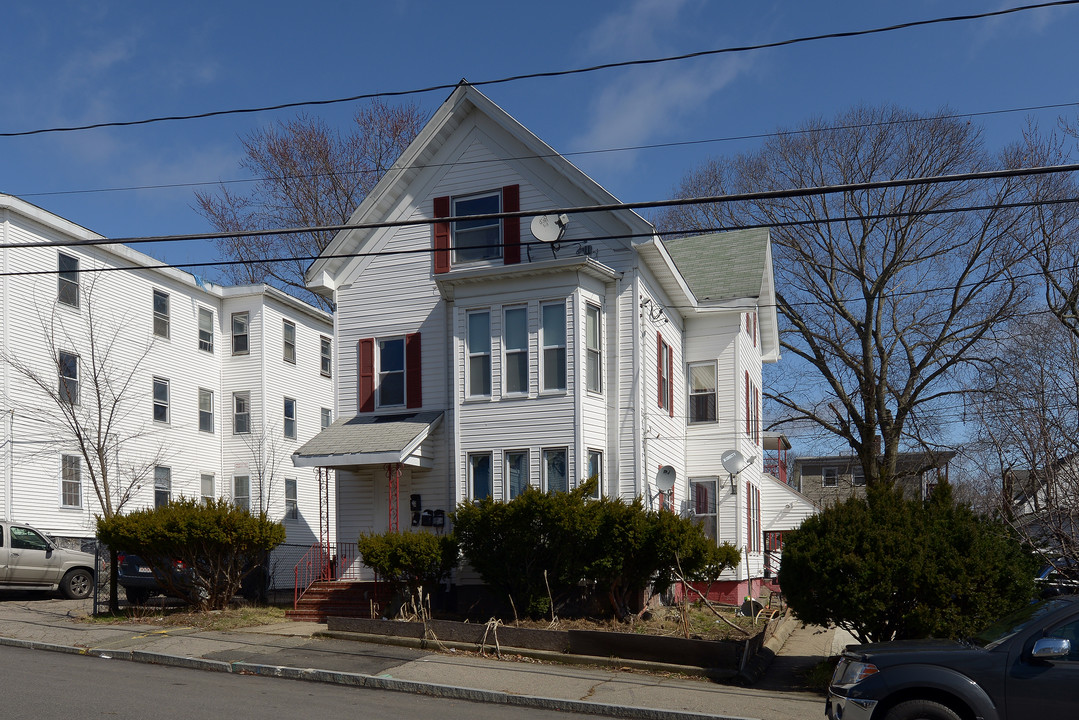 50 Fuller St in Brockton, MA - Building Photo