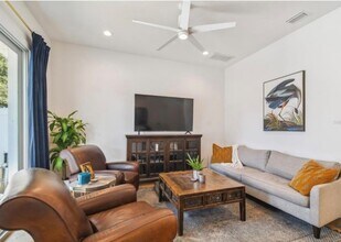 3722 W Mango Ave in Tampa, FL - Building Photo - Building Photo