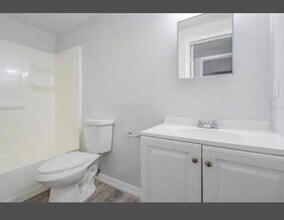 1707 E Idell St in Tampa, FL - Foto de edificio - Building Photo