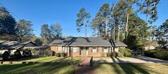 807 Barrett Ln in Augusta, GA - Building Photo