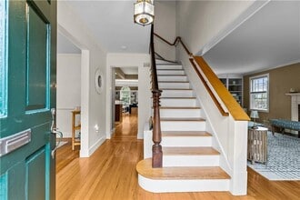 8 Sylvan St in Newport, RI - Building Photo - Building Photo