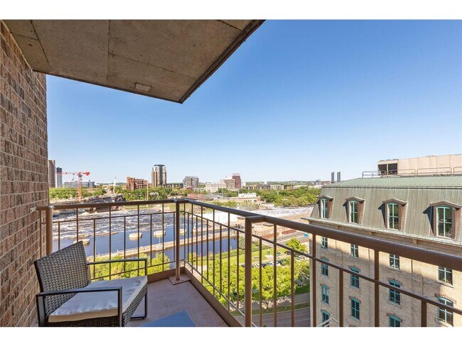 property at 401 S 1st St