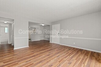 2042 Gascony Parc Dr in Lake St. Louis, MO - Building Photo - Building Photo
