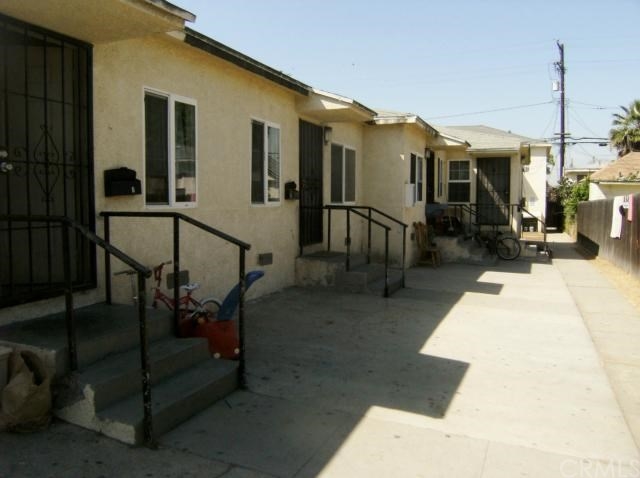 1497 Cedar Ave in Long Beach, CA - Building Photo - Building Photo