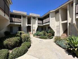 Sycamore Glen Apartments in Orange, CA - Building Photo