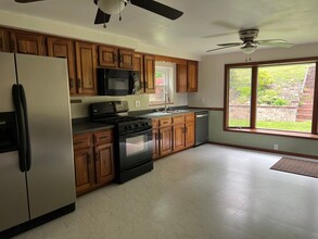 210 Linden Ave in Pittsburgh, PA - Building Photo - Building Photo
