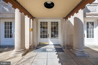 1661 Crescent Pl NW in Washington, DC - Building Photo - Building Photo