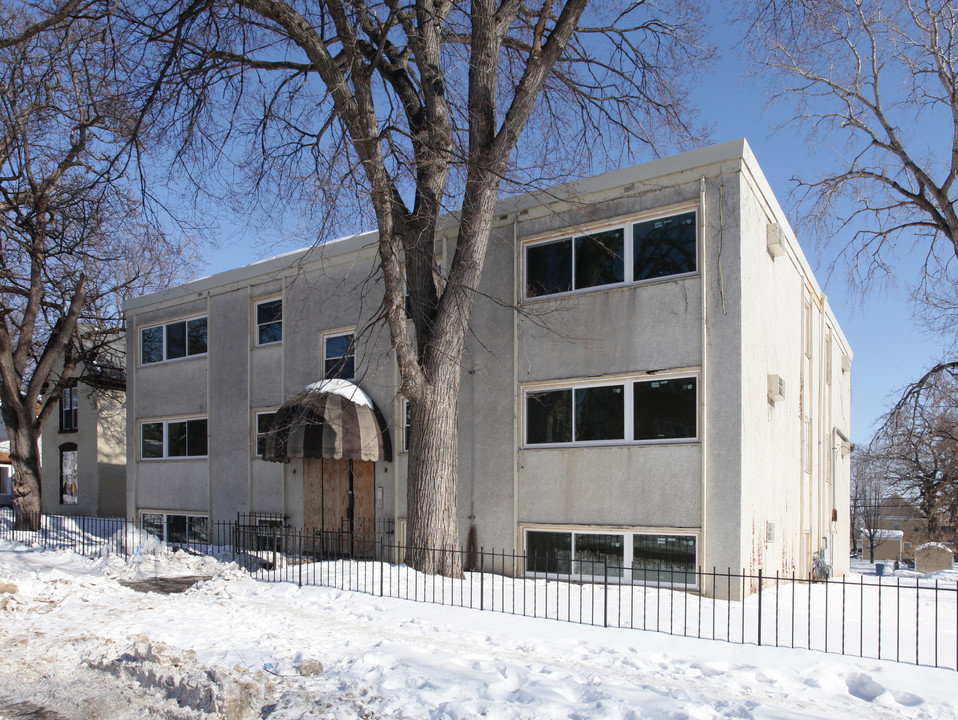 2510 4th St N in Minneapolis, MN - Building Photo