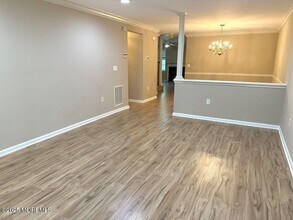35 Ironwood Ct in Middletown, NJ - Building Photo - Building Photo