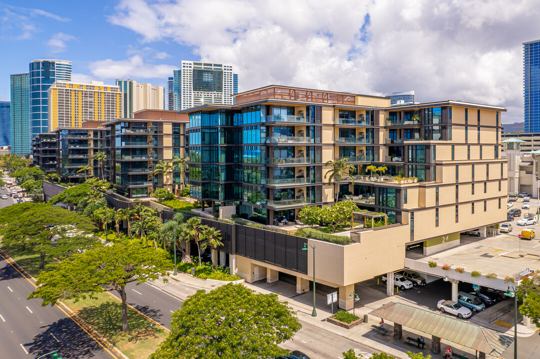 Park Lane Ala Moana in Honolulu, HI - Building Photo