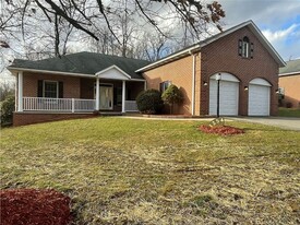 1250-1254 Evans City Rd in Evans City, PA - Building Photo