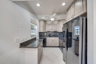 8 Valencia A in Delray Beach, FL - Building Photo - Building Photo
