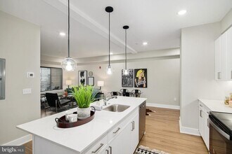 3915 Ridge Ave in Philadelphia, PA - Building Photo - Building Photo