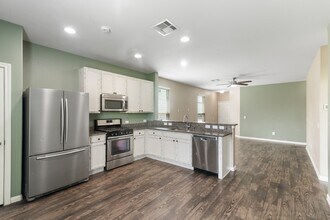 835 Coffee Mill Creek Ln in Rosenberg, TX - Building Photo - Building Photo