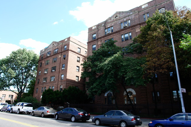 14476-14480 Sanford Ave in Flushing, NY - Building Photo - Building Photo