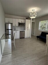 1601 Meridian Ave in Miami Beach, FL - Building Photo - Building Photo
