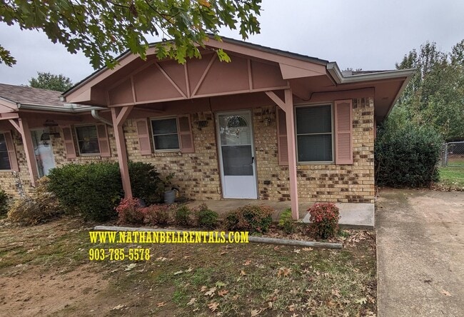 1107 35th St NE in Paris, TX - Building Photo - Building Photo