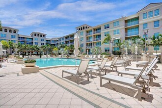 99 SE Mizner Blvd in Boca Raton, FL - Building Photo - Building Photo