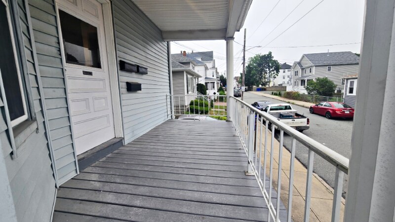 181 Foster St in Fall River, MA - Building Photo