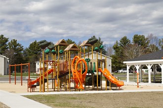 Springtree Apartments in Alpena, MI - Foto de edificio - Building Photo