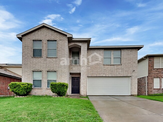 property at 4105 Hunters Creek Dr