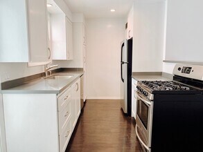 710 Bay St in Santa Monica, CA - Building Photo - Building Photo