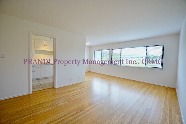 6 Bryn Mawr in San Anselmo, CA - Building Photo - Building Photo