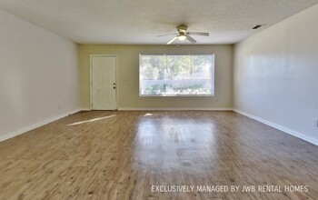 2360 Fouraker Rd in Jacksonville, FL - Building Photo - Building Photo