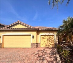 2766 Via Piazza Loop in Ft. Myers, FL - Building Photo