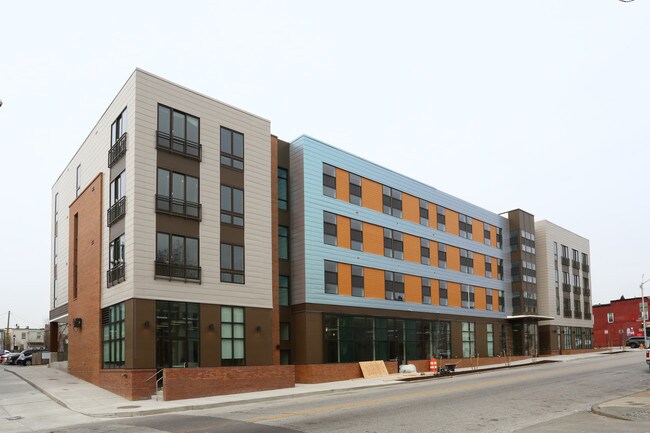 1920 Greenmount Ave in Baltimore, MD - Foto de edificio - Building Photo