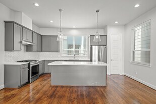 3006 Charline in Houston, TX - Building Photo